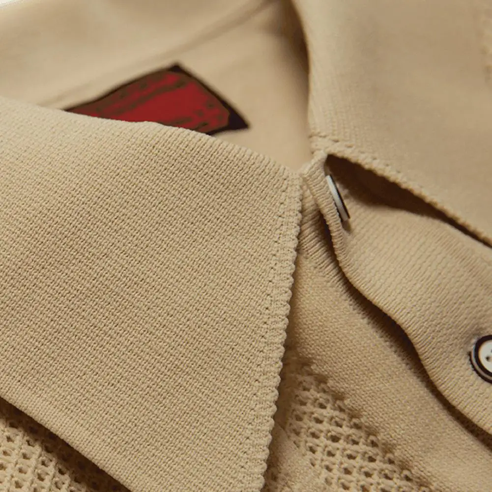 Рубашка мужская однотонная с коротким рукавом удобная однобортная деловая