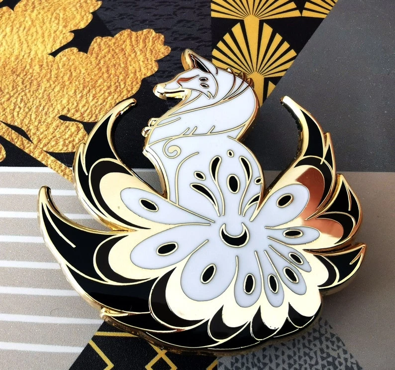 

Металлическая эмалированная шпилька Kitsune в готическом стиле
