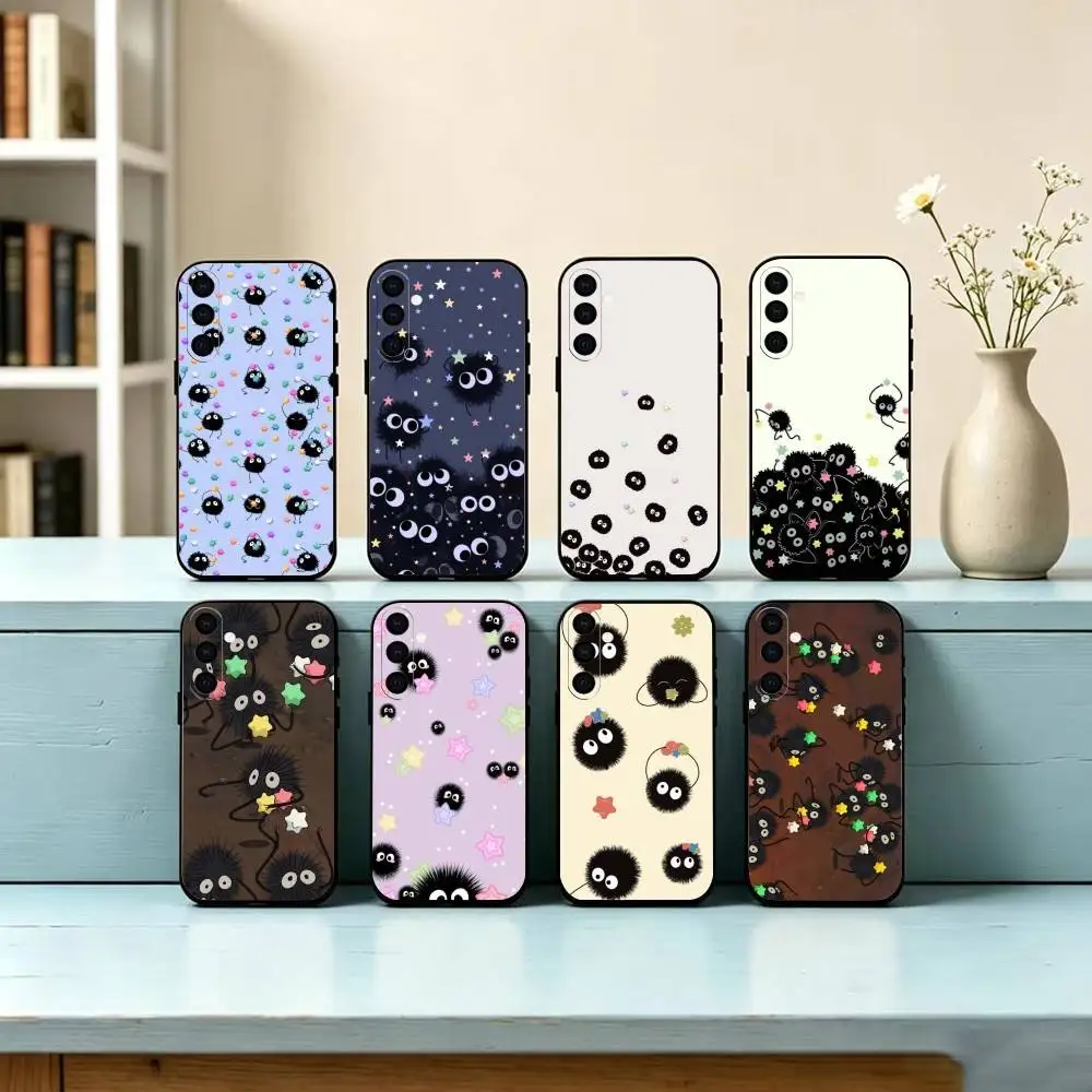 Фото Чехол для телефона Briquette Susuwatari, черный, силиконовый, мягкий, для Samsung Galaxy A73, A72, A71, A70, A53, A52, A51 №1