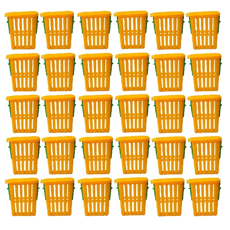 New Queen Bee Cage Beekeeper Plastic Isolator Clip Breeding Tools For Indoor & Outdoor Use