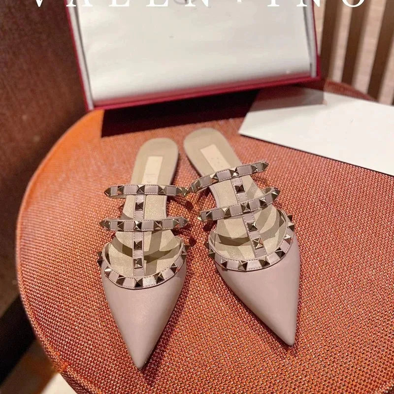 

Sexy Rivet Lace Sandals Summer Women Wear Flat Slippers Cover Head Pointed Comfortable Patent Leather High Heels Sandals T Strap