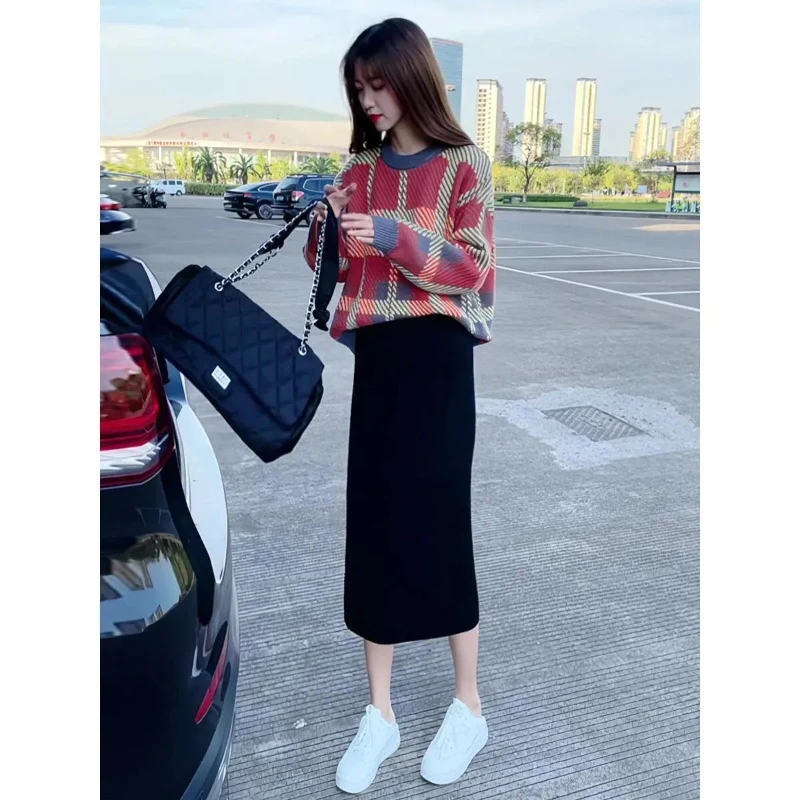 

Woman Knitted Two Pieces Set Female Plaid Pullovers Sweater Tops and High Waits Skirts Bodycon Office Ladies Skirts Suits G210