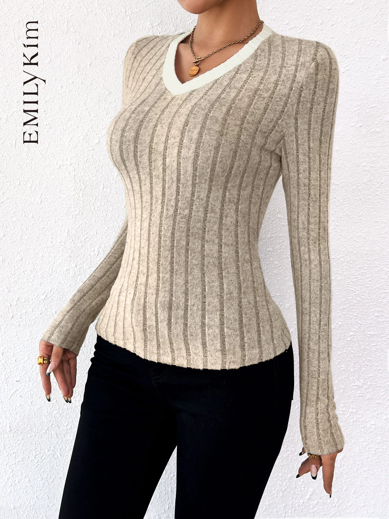 Женская полосатая футболка с длинным рукавом