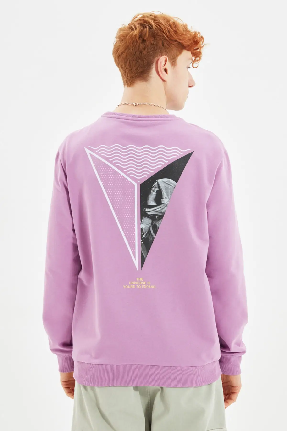Trendyol Men 'S Regular Fit Cycling Neck Sweatshirt TMNAW22SW0150