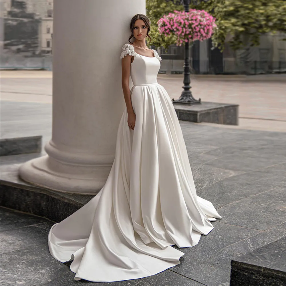 

Elegant Scoop Wedding Dress 2022 Ball Gown Bridal Dress Princess Simple Sleeveless Beach Backless Fashion Made Robe De Mariée