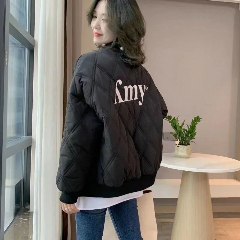 Осень и зима Вестерн Sle Свободная короткая бейсбольная форма с ромбами Design Sense