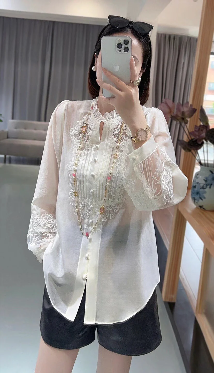 

2023 Early Spring Fashion New Women's clothing Tree Fungus-like Lacework Stand Collar Embroidery Shirt 0329