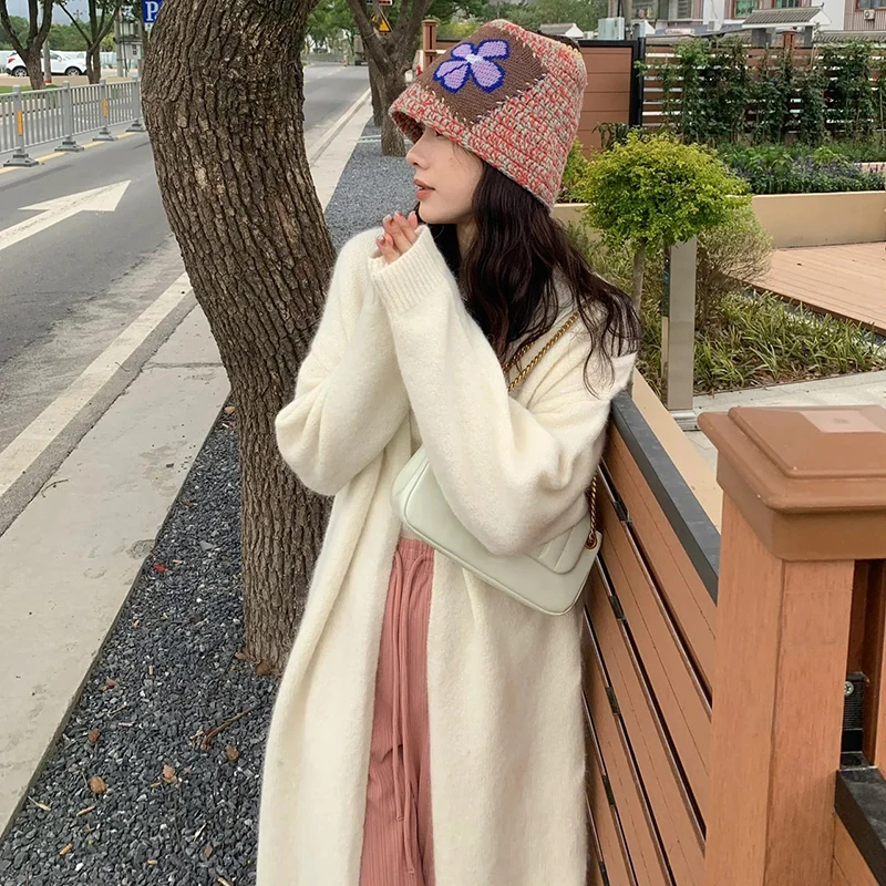 Рисунок 4 - Женская трикотажная куртка средней длины