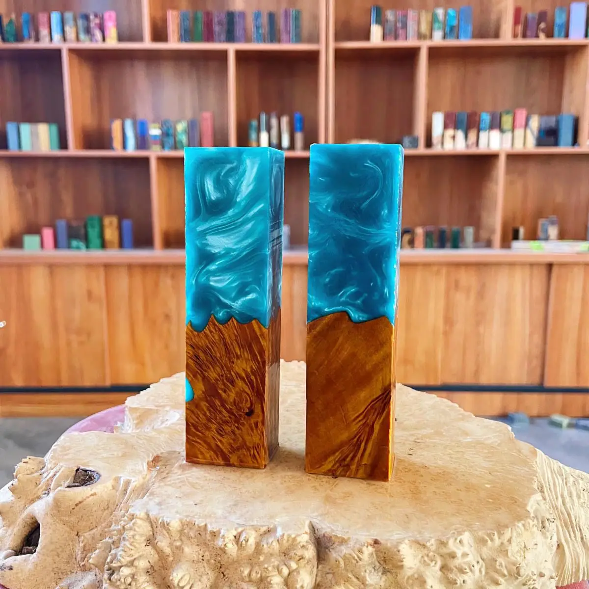 

Стабилизированная ручка ножа из кленовой смолы