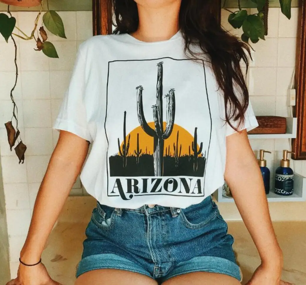

Женская футболка Saguaro в винтажном стиле, стильная повседневная рубашка с графическим принтом, топы в американском стиле, Аризона, кактус