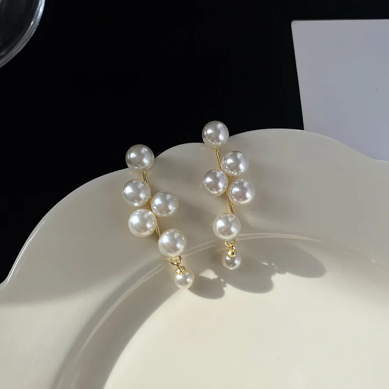 

Korean Vintage Big Pearl Beaded Tassel Stud Earrings For Women Fashion Jewelry Long Designer Gold Trendy Jewellery Wedding Gifts