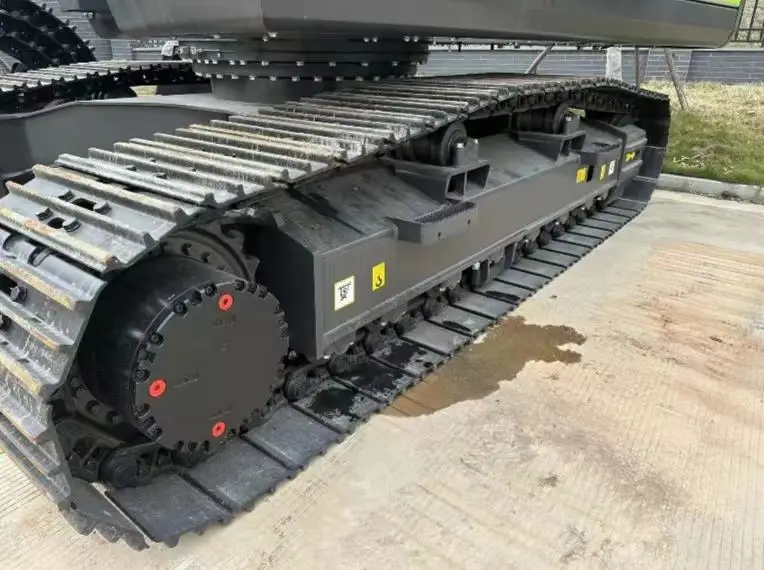 Рисунок 4 - Гусеничный Экскаватор ZE215G