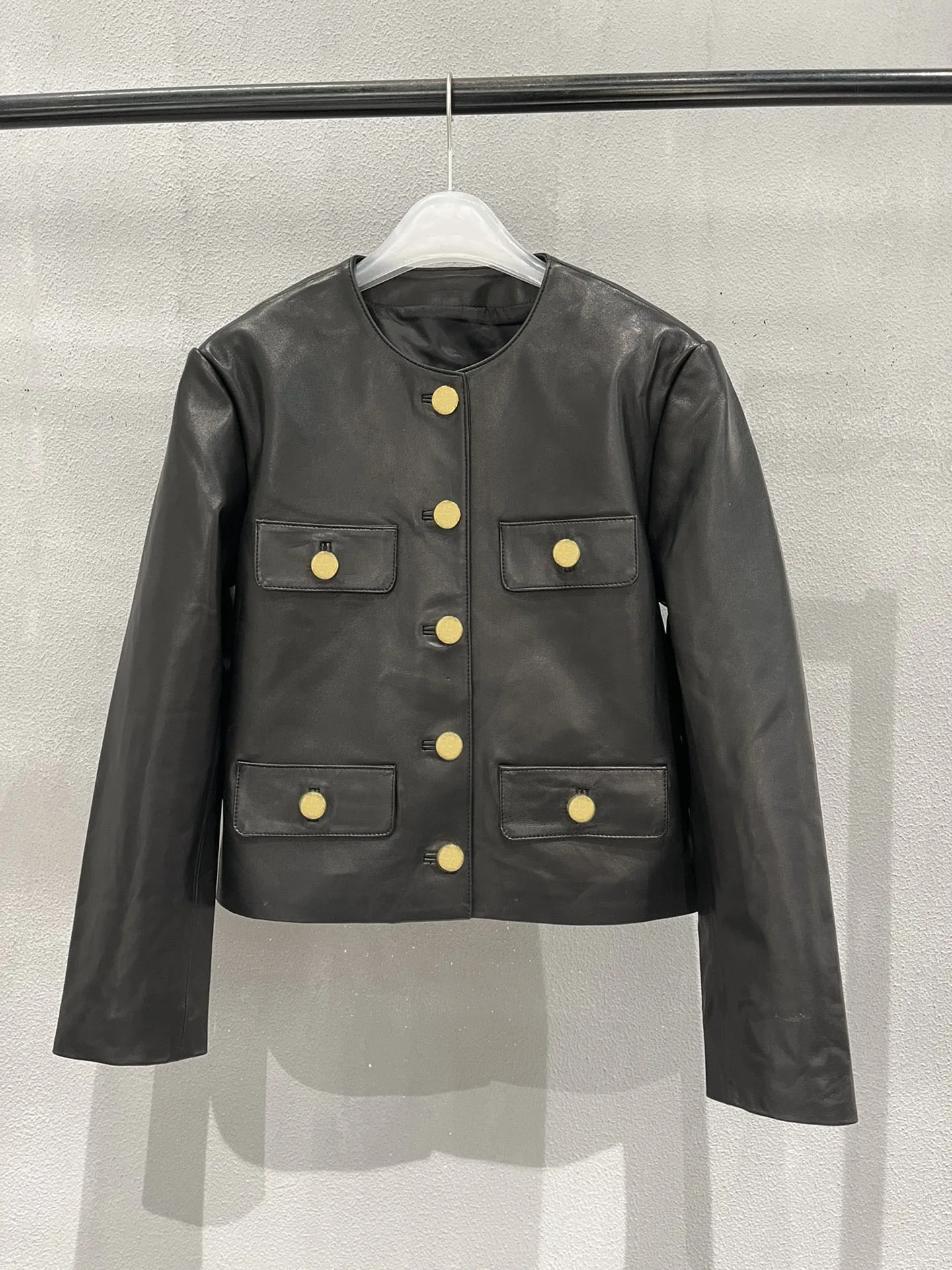 

Sheepskin jacket loose fit button decoration design casual fashion 2023 autumn new hot 0307