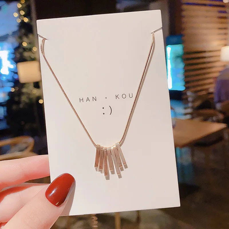 

Оптовая продажа, новинка, супер яркий женский онлайн авторитетный штамп, красное блестящее украшение, ювелирные изделия