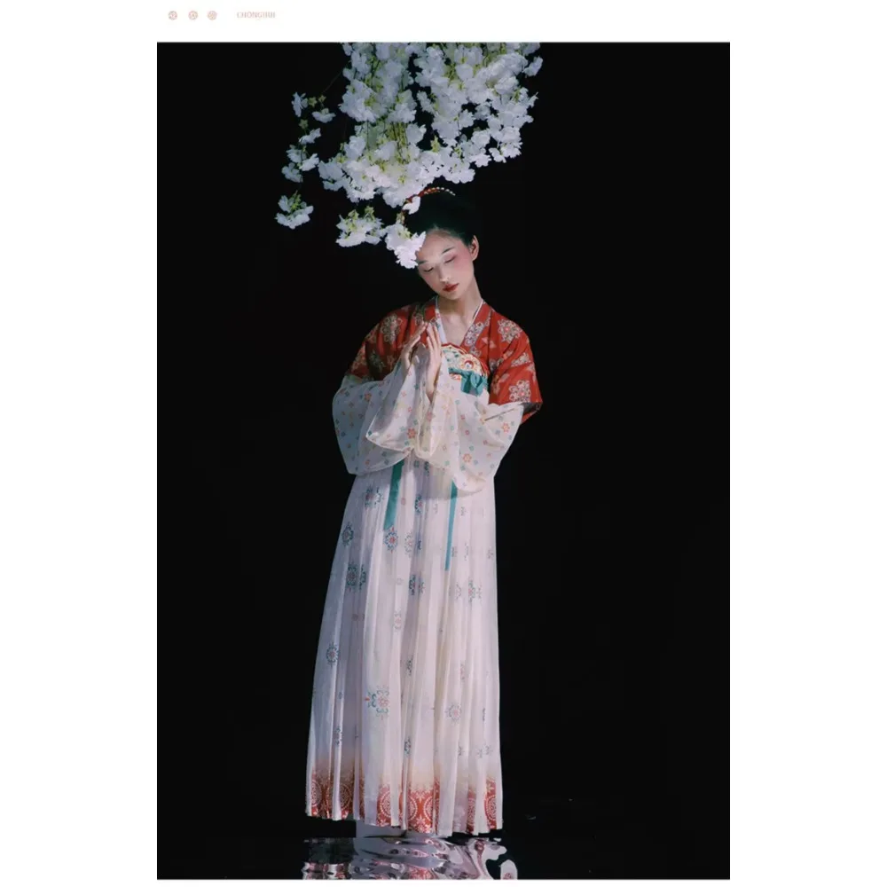 Комплект летнего платья ханьфу HuaXiangRongYan Tang с оригинальной нагрудной юбкой