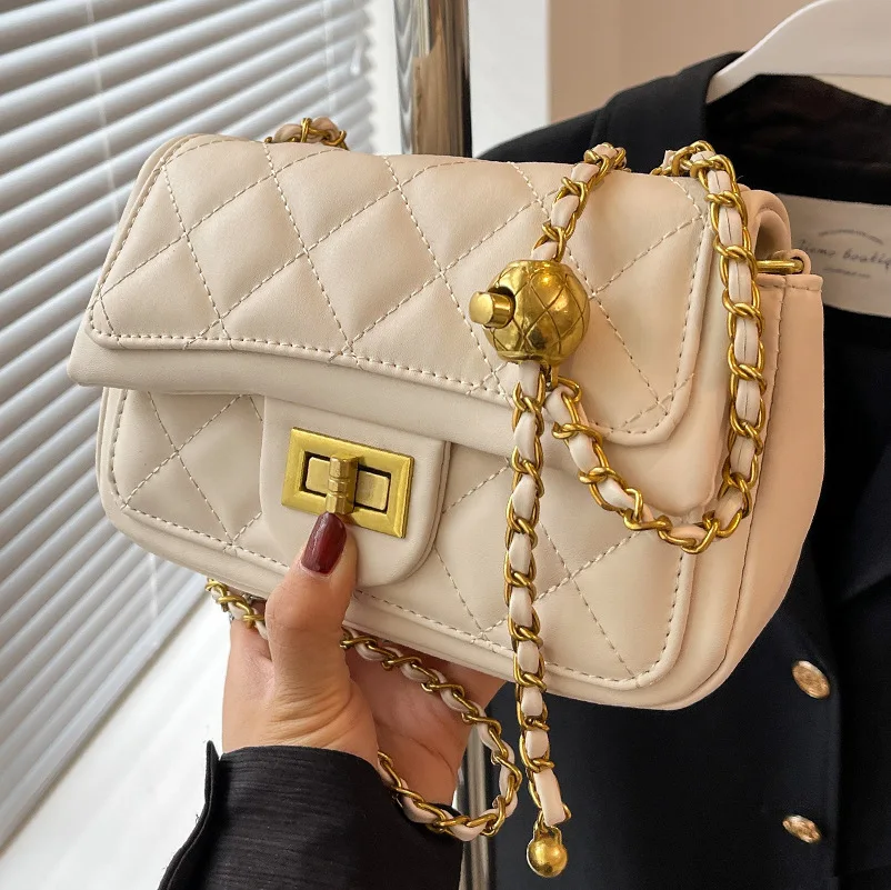 

Lingge Chain Small Bag 2022 Summer Fashion New Messenger Fashion Small Bag Designer Handbags High Quality