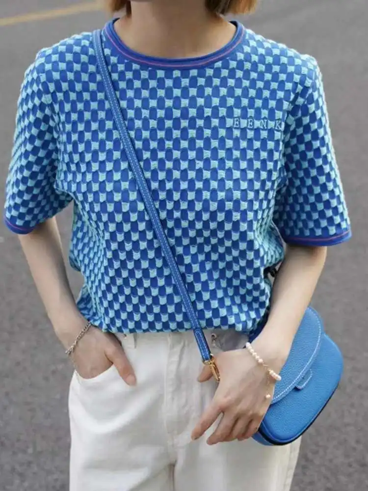 

Женский трикотажный костюм из трех предметов, футболка с круглым вырезом и короткими рукавами, клетчатый топ и шорты, весна-лето 2022