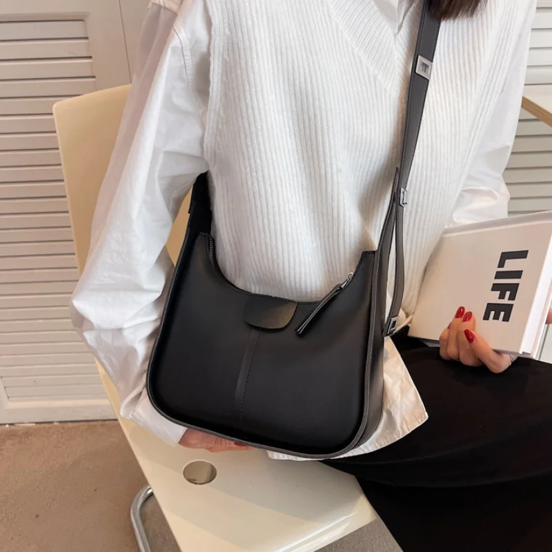 Women's Bolsa Simple Large Capacity Wide Shoulder Bucket Bag Fashion Portable Solid Color Crossbody Bags for Women сумка женская