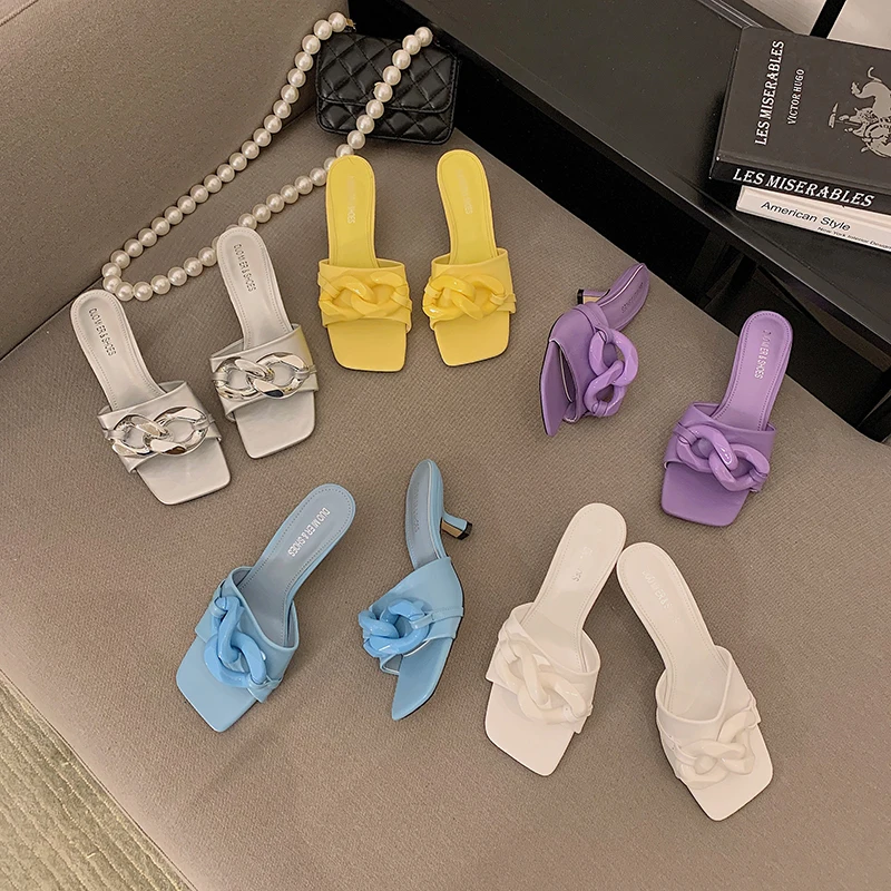 

Square Toe Women Slippers Summer Outdoor Slides Slippers Thin Mid Heels Purple Yellow Blue Shoes Metal Chain Outside Slippers