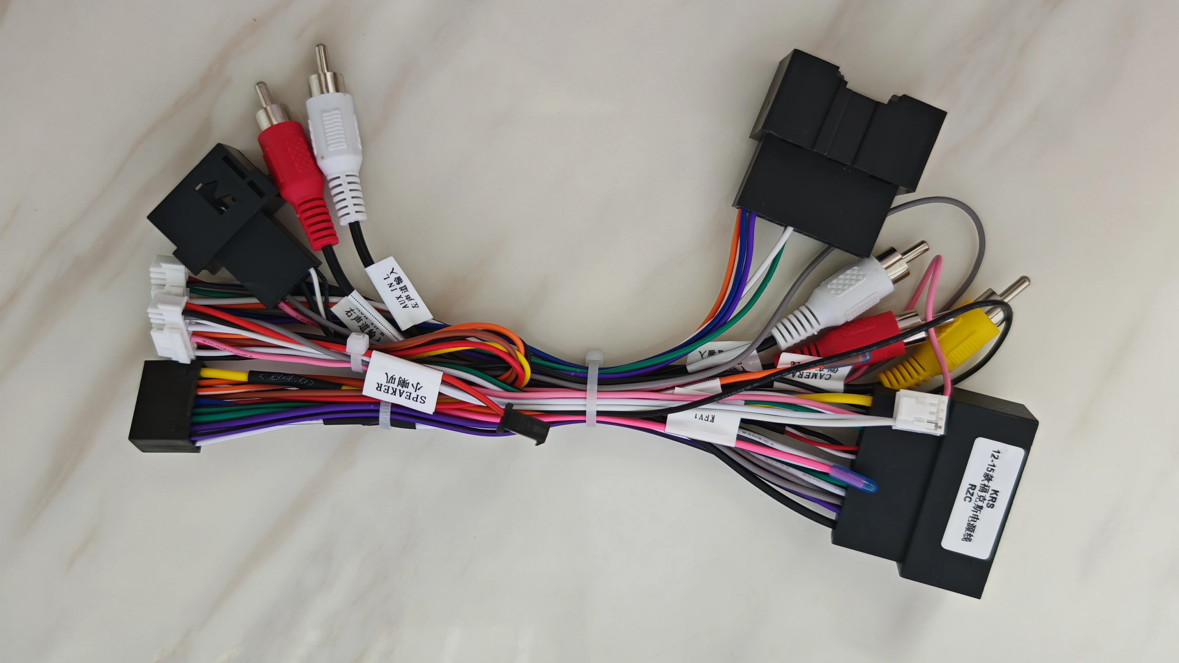 

Автомобильный 16-контактный адаптер жгута проводов Canbus Box декодер Android радио кабель питания для Ford Kuga Escape Ecosport Fiesta Ranger 2014