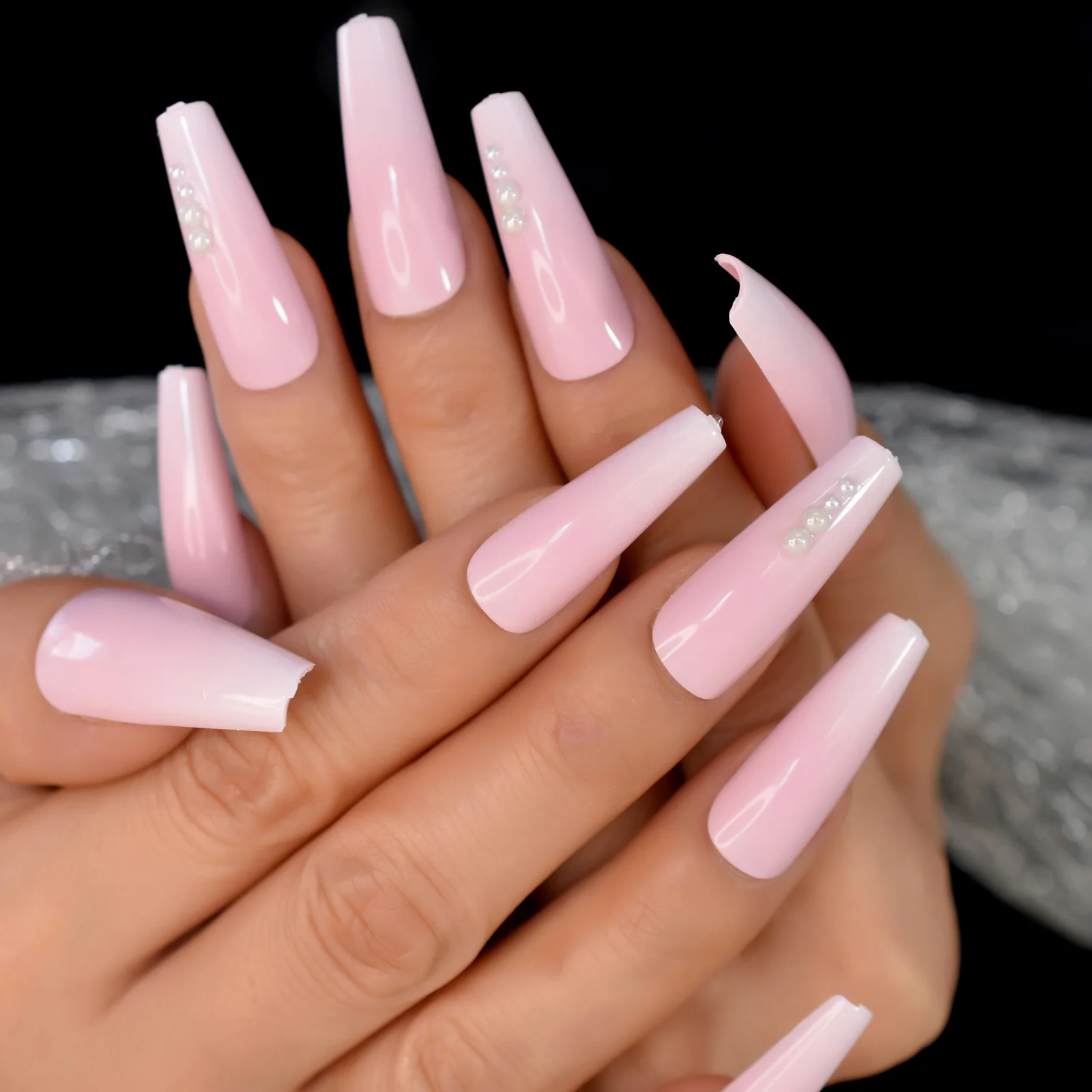 Жемчужно-розовые выцветающие ногти в форме гроба среднего размера оптовая