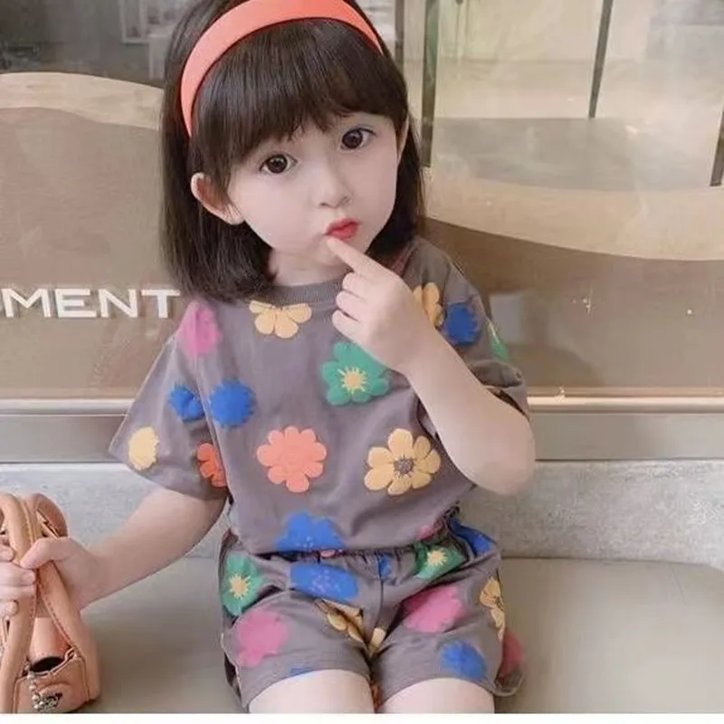 

Girls Summer Suit 2023 New Childrens Summer Fashionable Childrens Clothing Girls Summer Short Sleeve Two Piece Set Kids Outfits