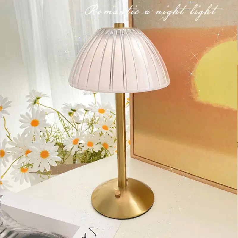 

Gift Restaurant Crystal Eye- Led Table Lamp Wholesale Decorative Table Lamp Decorative Light Retro Dimmable Metal