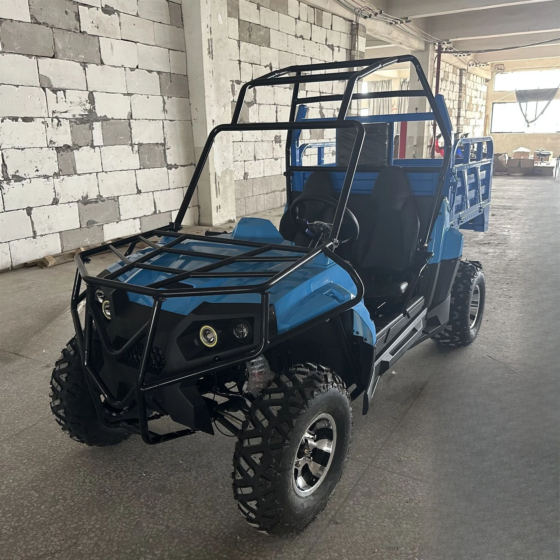 Фото Внедорожный квадроцикл (ATV/UTV) 200 куб. см для взрослых, полноприводный (4WD), багги для песчаных дюн с электростартером, утилитарный транспорт для фермерских работ №4