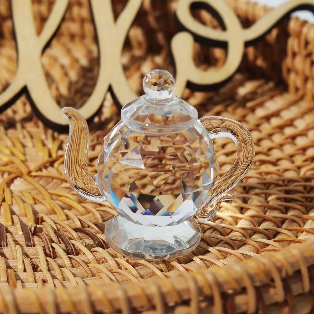 Фигурка хрустального чайника