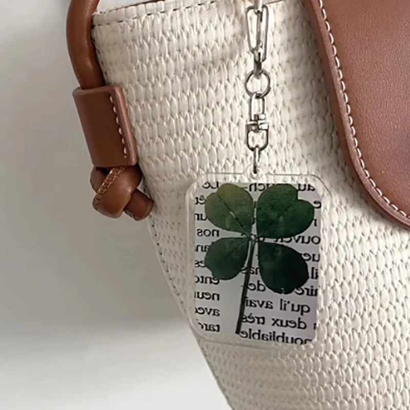 Новый креативный акриловый брелок с четырьмя листами клевера двусторонний кулон