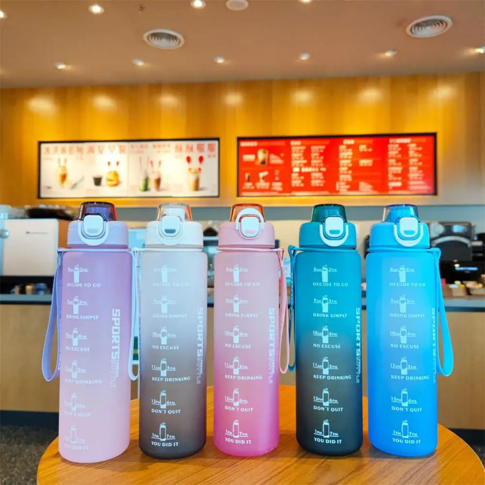 

Outdoor Sports Fitness Accompanying Cup Water Bottle With Straw Plastic Cups Bounce Cover Water Jug With Time Marker Gradient