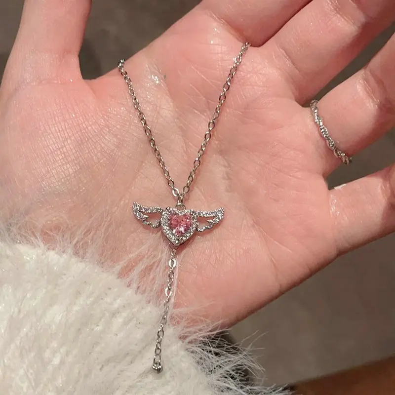 

Crystal Silver Color Cupid Heart Necklaces Women Angel Wings Love Pendant Choker Clavicle Chain Luxury Niche Design Jewelry