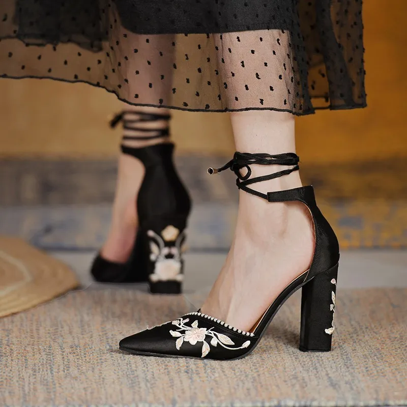 

2022 Summer New Square Heel Women's Shoes Pointed Toe Print Bow Retro Strappy Sandals Ytmtloy Zapatos De Mujer Plataforma 1