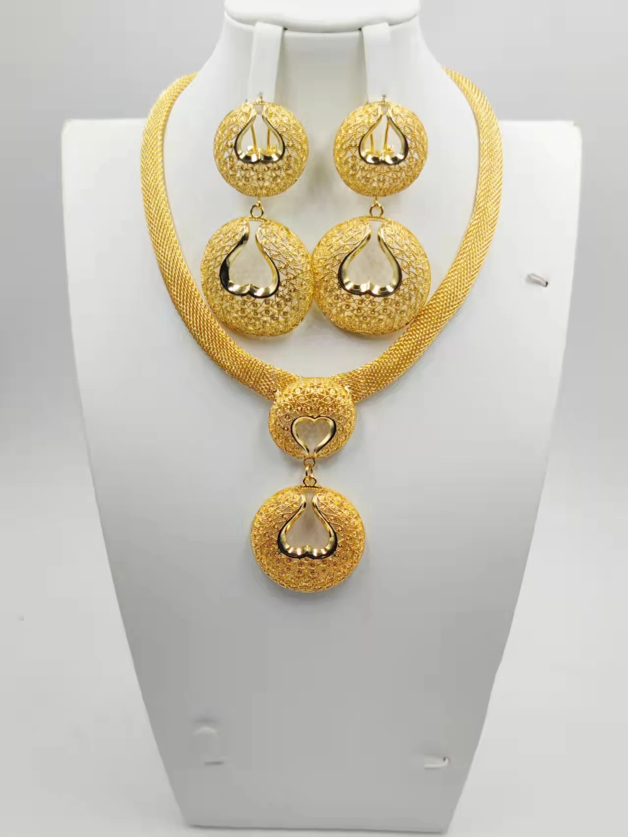 

Classic Fashion Earrings Round Gold Earrings Earrings For Ladies And Girls Fashion Jewelry Accessories Wedding Party Gifts Of Th