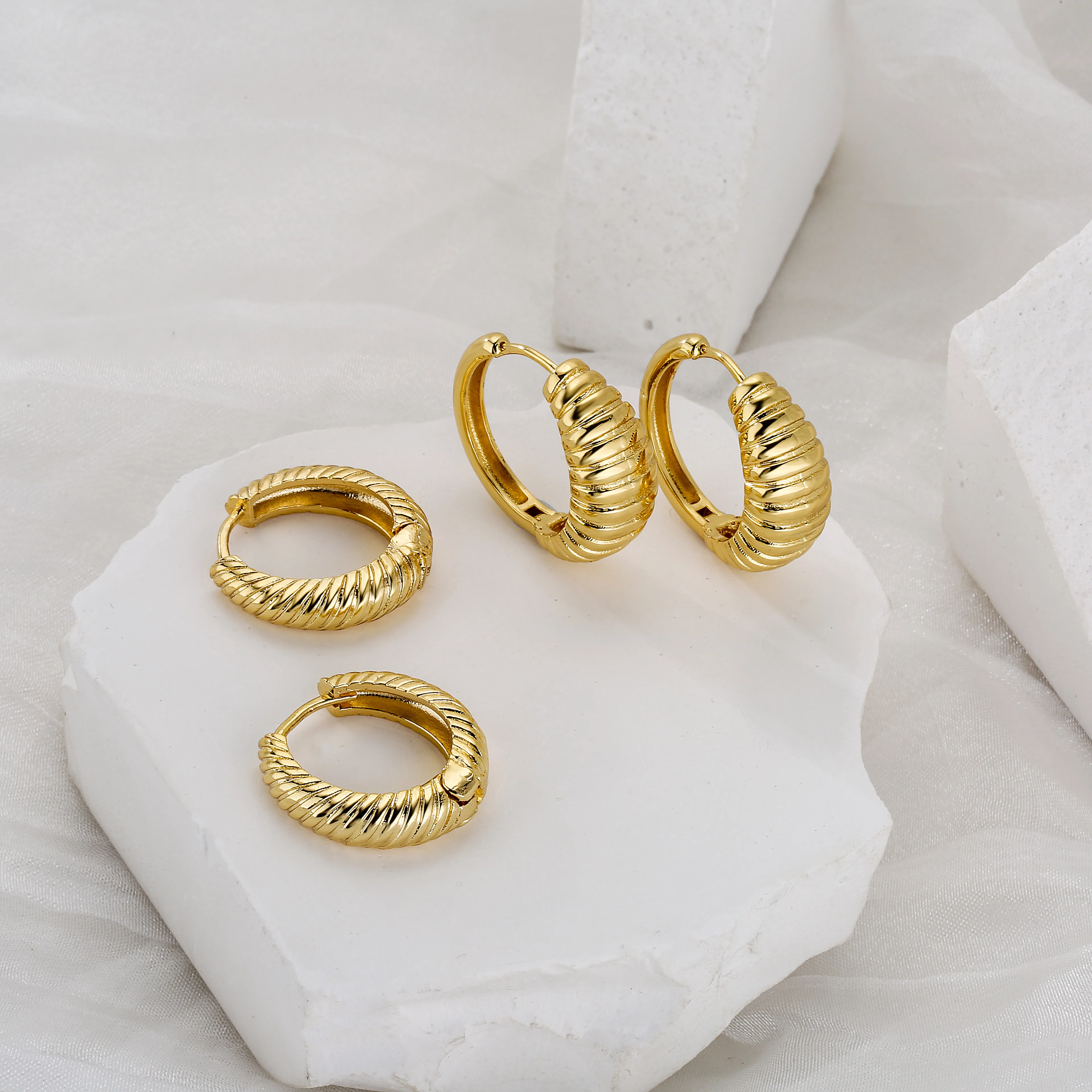 

HECHENG,Thick Twisted Metal Hoop Earrings For Women Designer Chunky Exaggerated French Daily Hoops Statement Jewelry
