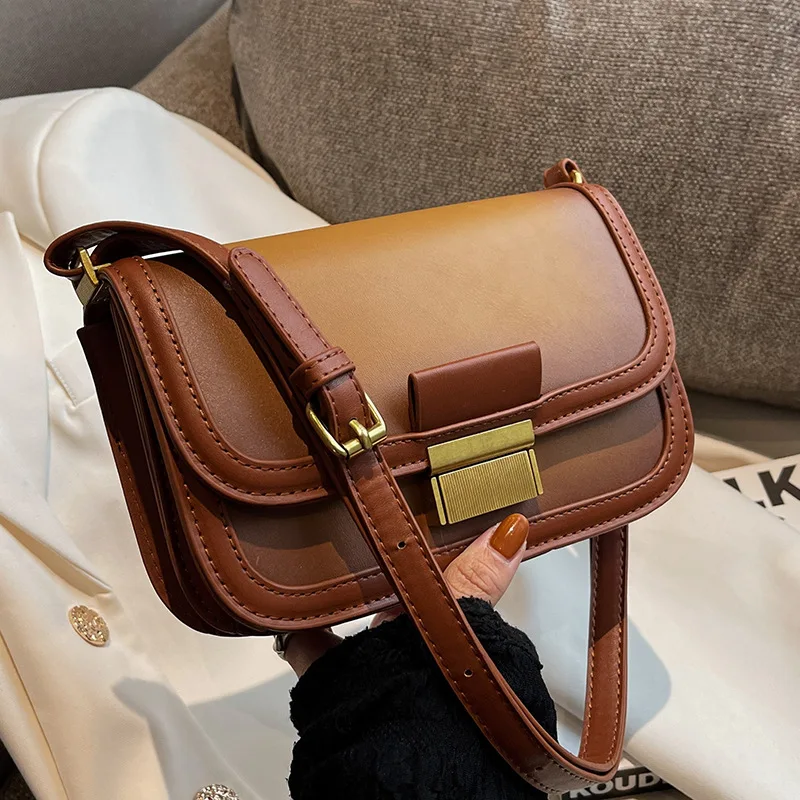 Advanced Women's Bag 2023 New Fashion Autumn and Winter Popular Cross-body Bag Women's One-shoulder Underarm Small Square Bag