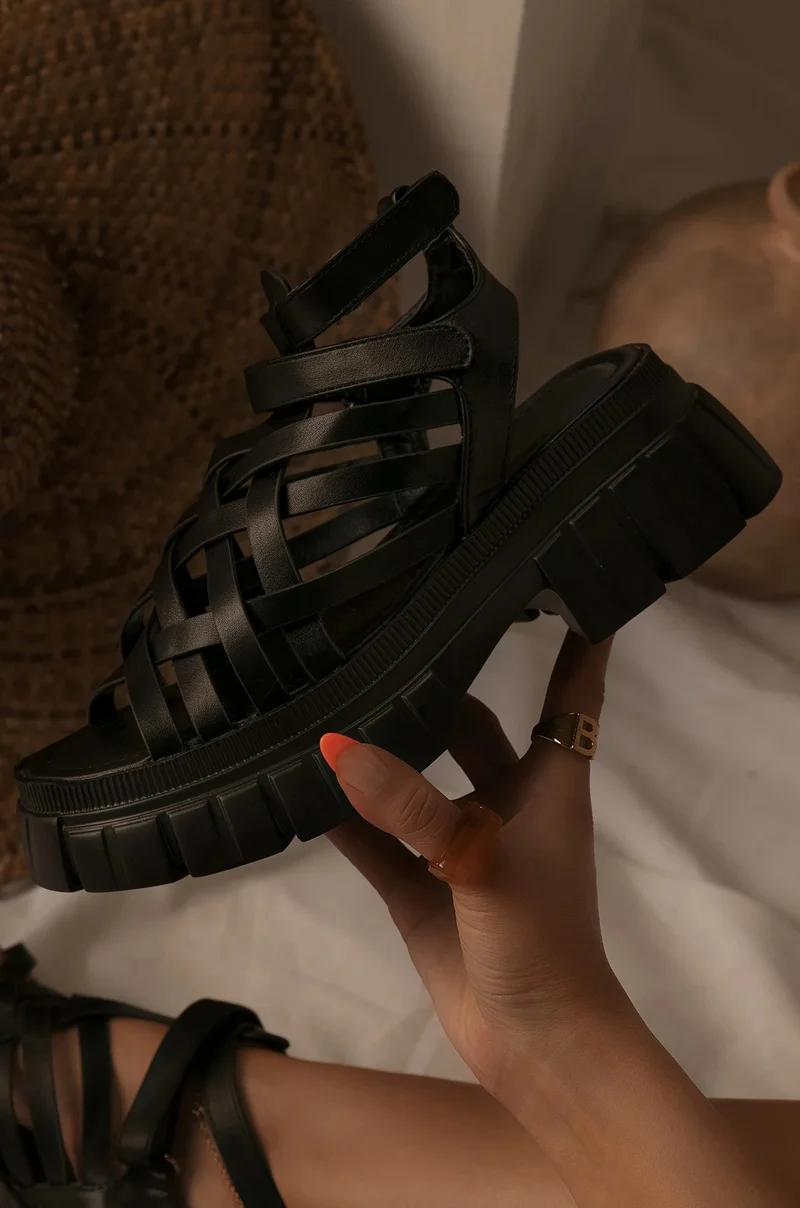 

Летний модный Гладиатор для женщин, узкие ремешки с перекрестной шнуровкой, платформа, квадратный каблук, открытый носок, искусственная кож...