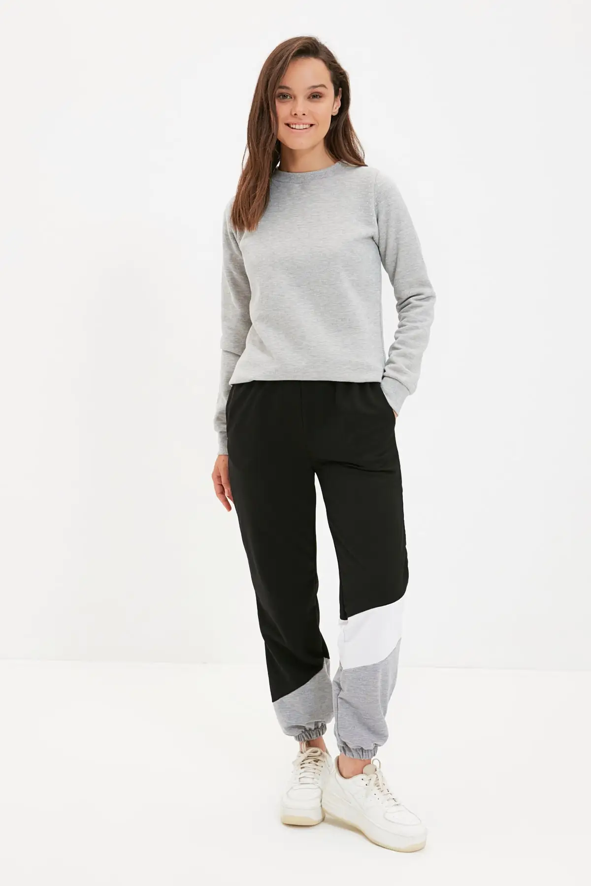

Trendyol Knit Sweatpants TCTAW22EI0025