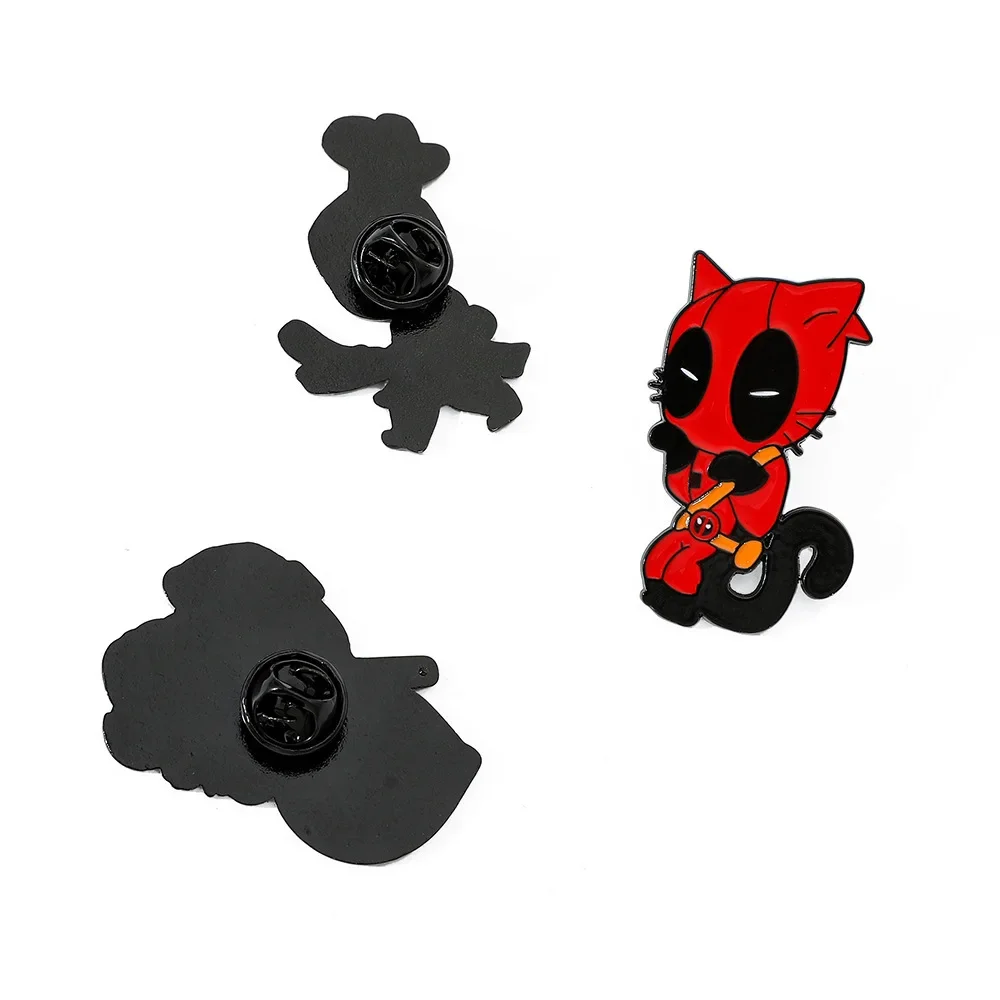 Металлический значок Дэдпул