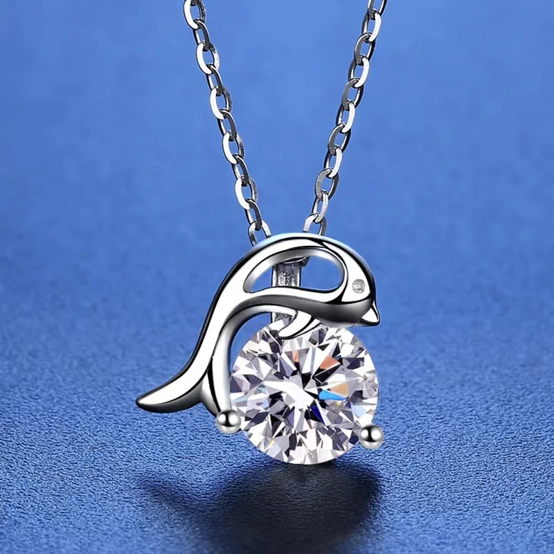 

Trendy 925 Sterling Silver 1ct D Color VVS1 Moissanite Dolphin Necklace for Women Plated White Gold Gra Diamond Necklaces Gift