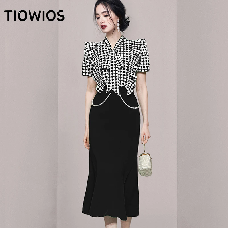 

Женское летнее платье-рубашка с рюшами и юбкой-годе