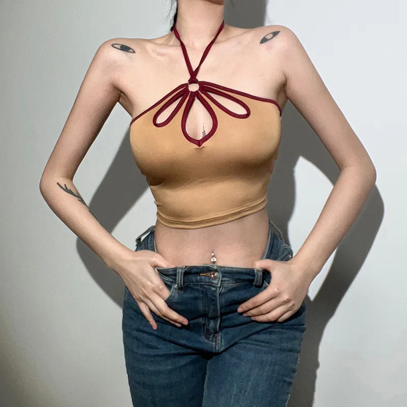 

Fashion Lace Up Hole Vest Women Neck-Mounted Wrapped Chest Round Button Slim All-Matching Tank Top Streetwear Lady Outfiit