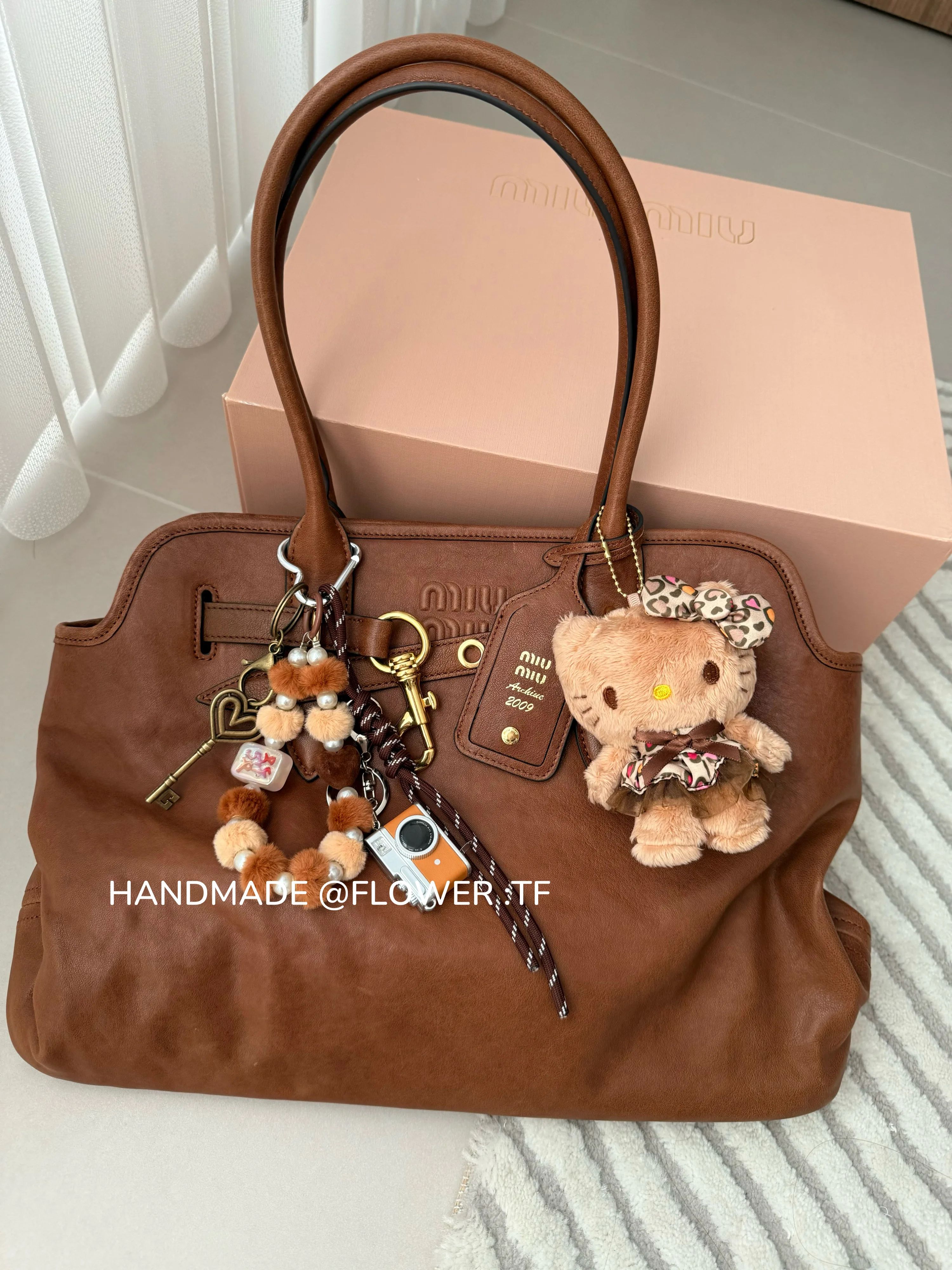 Милый BLAPINK Same Sle Hello Kit брелок для ключей с любовью плюшевая кукла сумка девочек