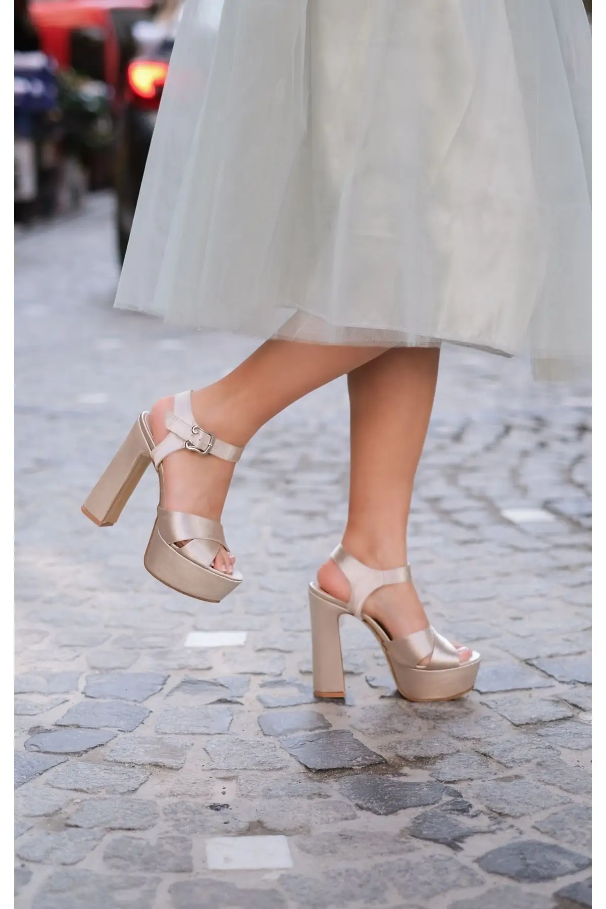 

Women's satin Platform evening shoes 521