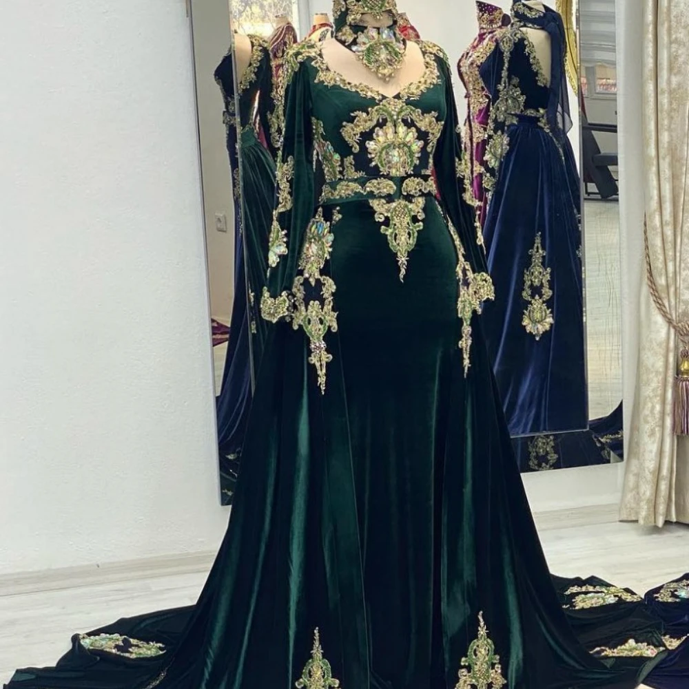 Caftan Marocain Delinlik Evening Dress 2023 Emerald Green Velvet Turish Prom Dresses Vintage Long Sleeve Albanian Party Gowns