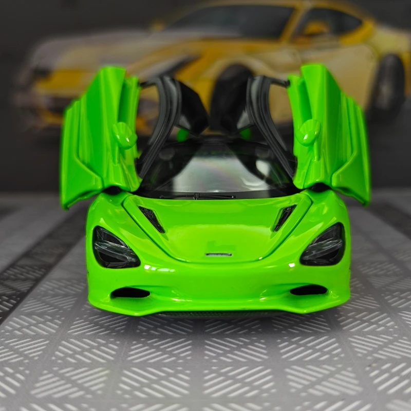 Фото Модель автомобиля McLaren 750s из сплава, масштаб 1:32, с открывающимися дверями и капотом, богато детализированная, с открывающимися элементами, украшение для автомобиля, подарок. №3