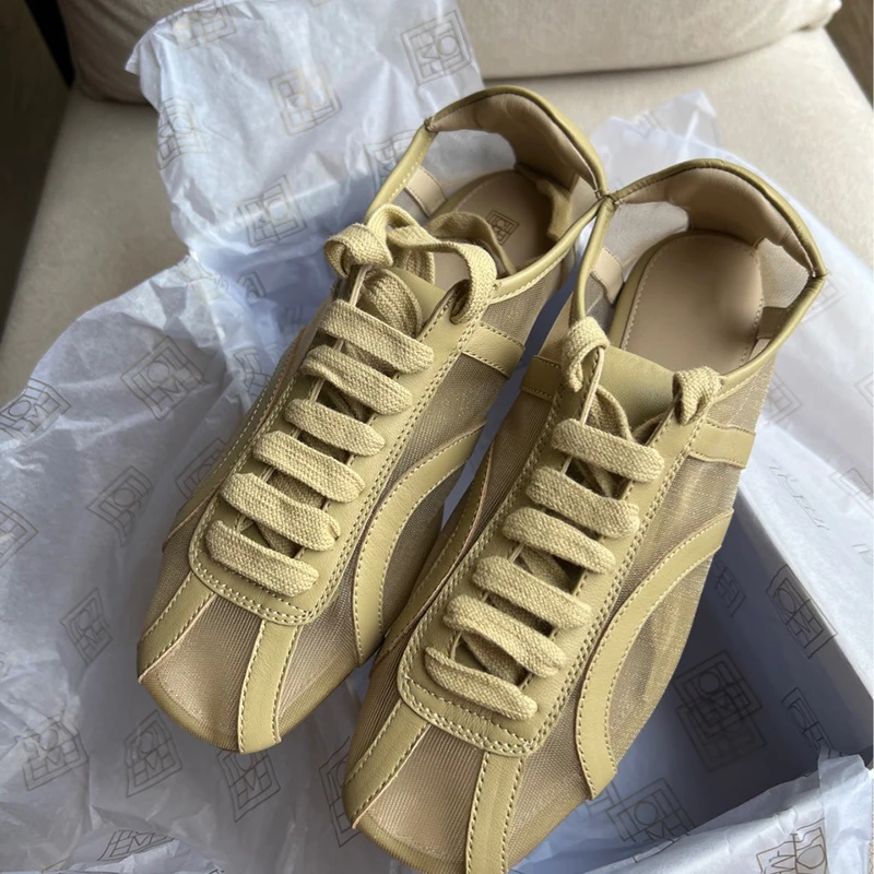 Туфли женские из воловьей кожи на шнуровке круглый носок плоская