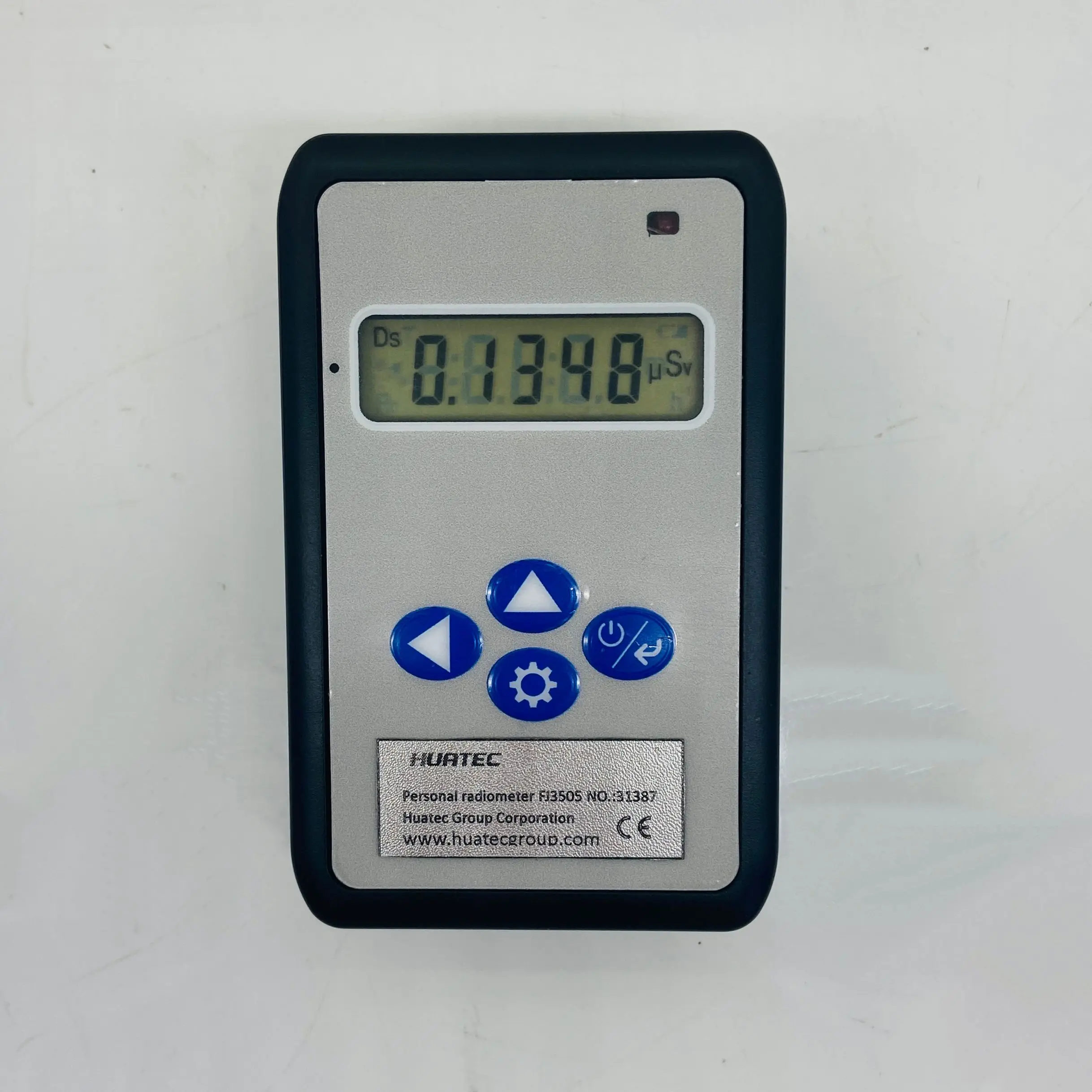 

Многофункциональный измерительный прибор X Y для измерения дозы радиации в реальном времени