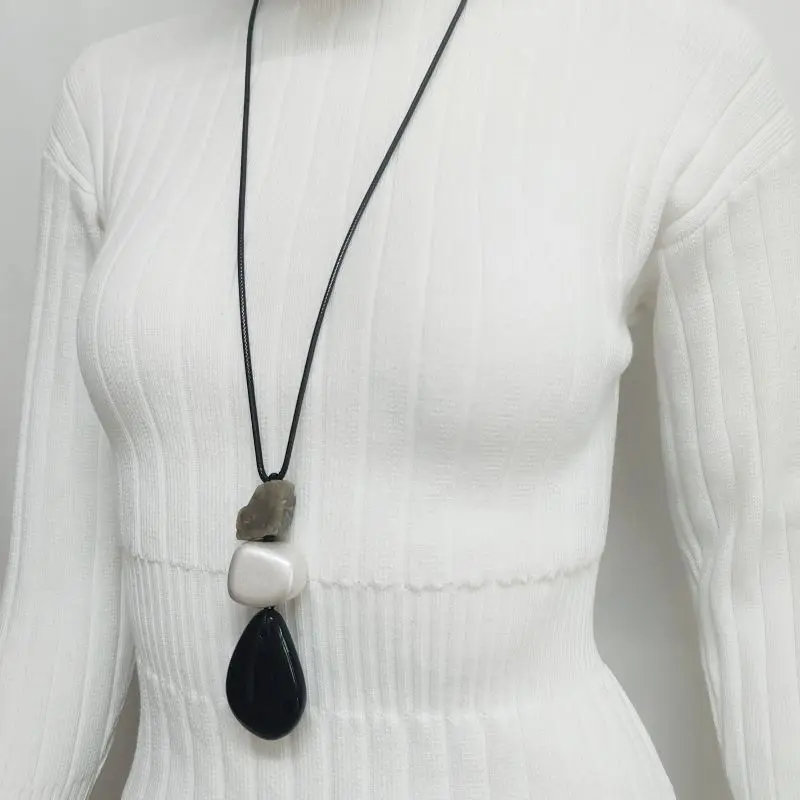 

Kara&Kale Boho Natural Stone Pendant Black Resin Pendant Ethnic Necklace Rope Chain Length Adjustable Necklace Women's Jewelry