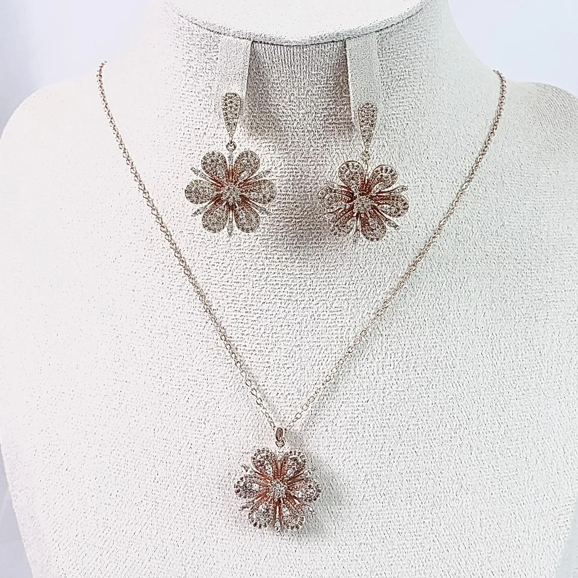 Роскошные женские серьги в стиле Ins с цирконием и медными инкрустированными